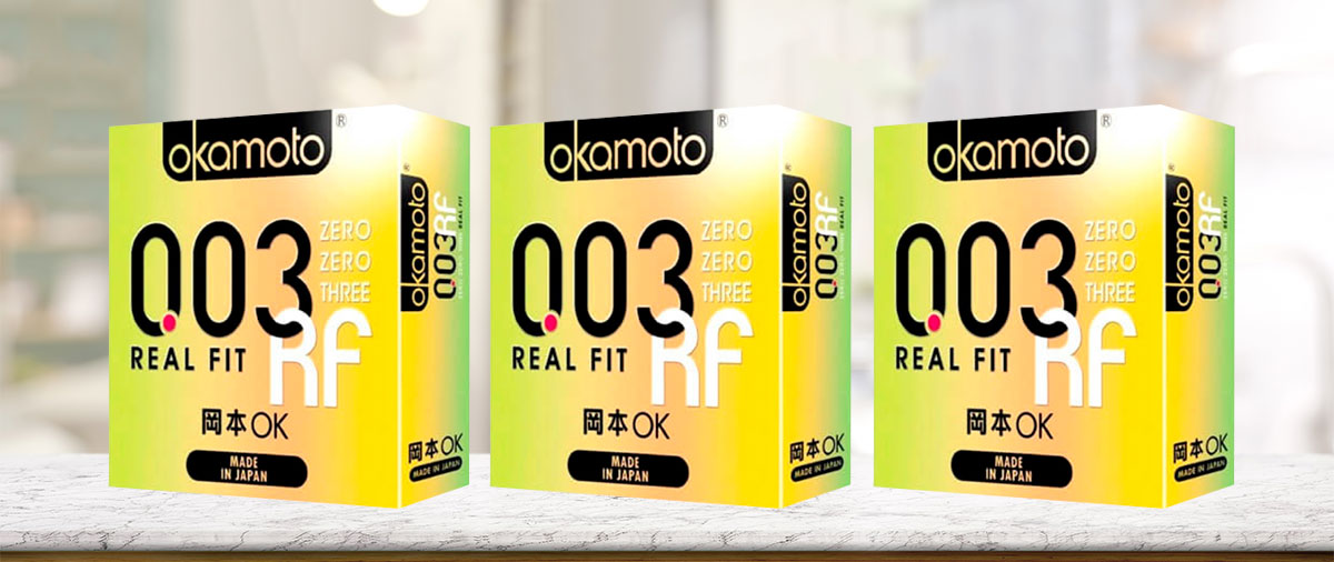 Bao cao su Okamoto 0.03 Real Fit Mỏng Với Khả Năng Co Rút Giúp Ôm Sát Hộp 3 cái.